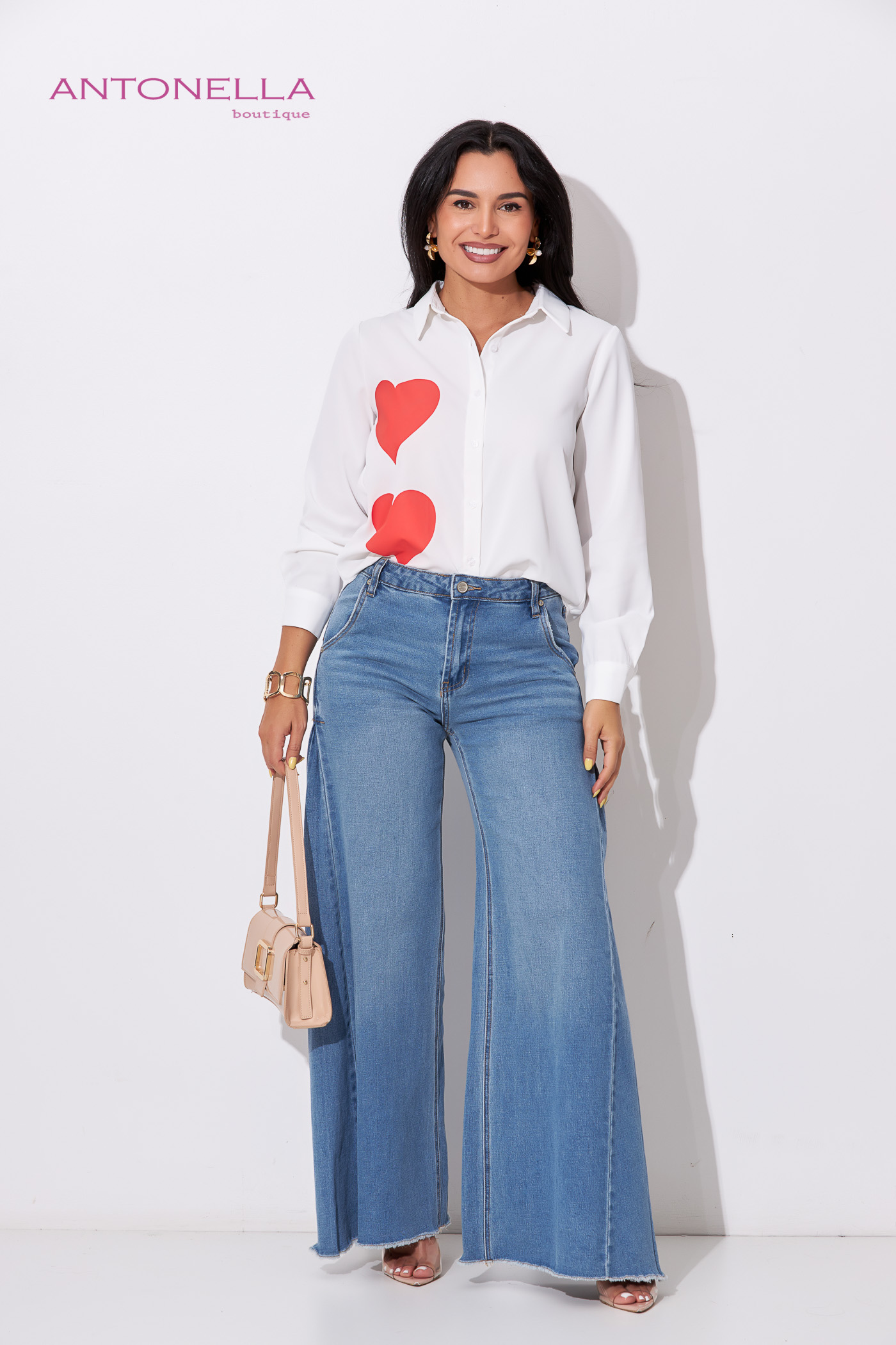 Blusa Blanca Con Corazones – foto 1
