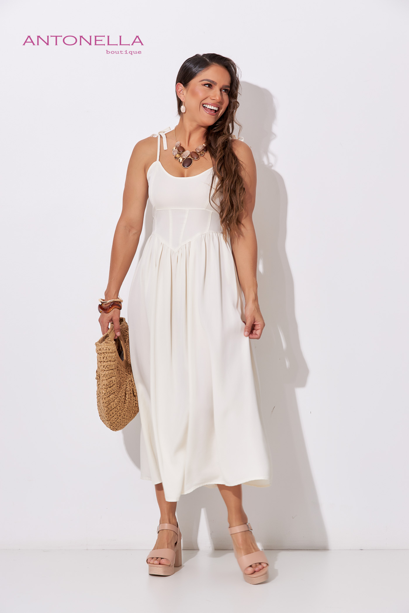 Vestido Midi Beige Con Faja – foto 6
