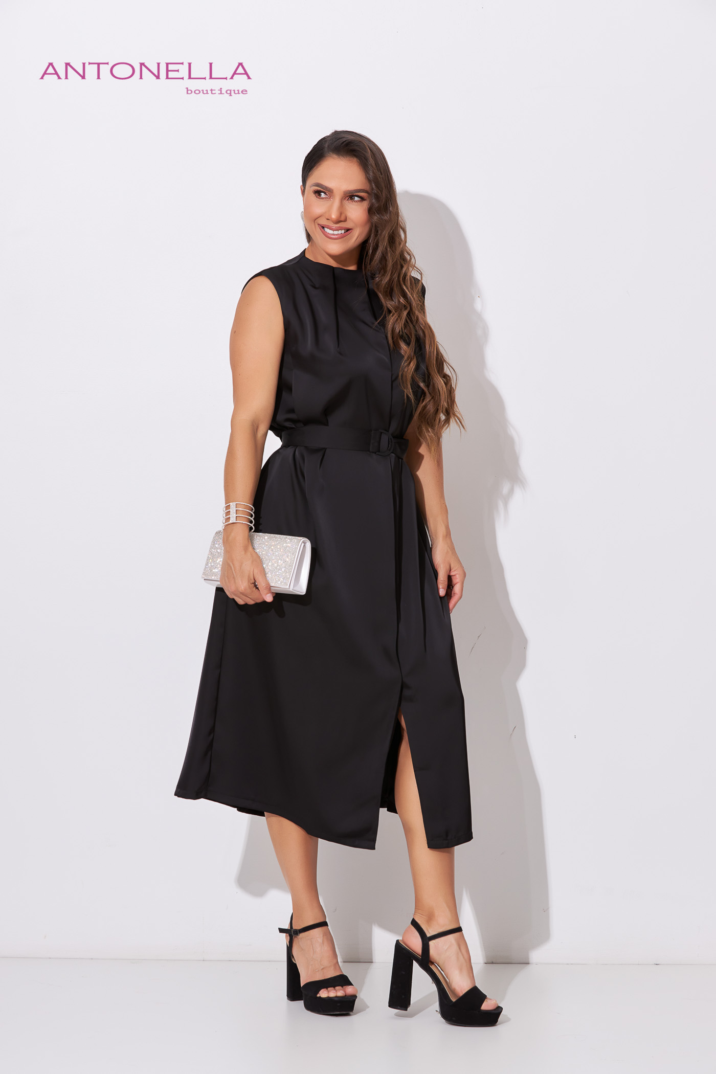 Vestido Midi Negro – foto 4