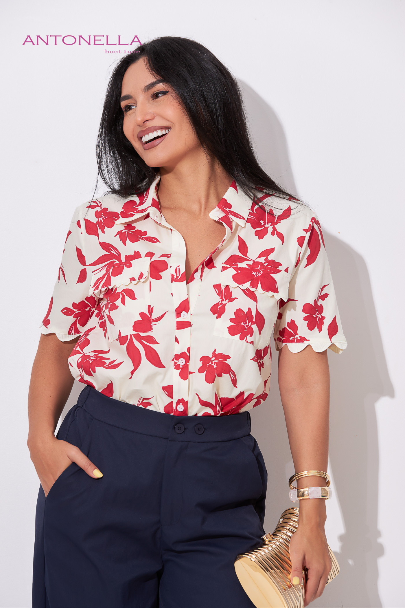 Blusa Beige Flores Rojas – foto 2