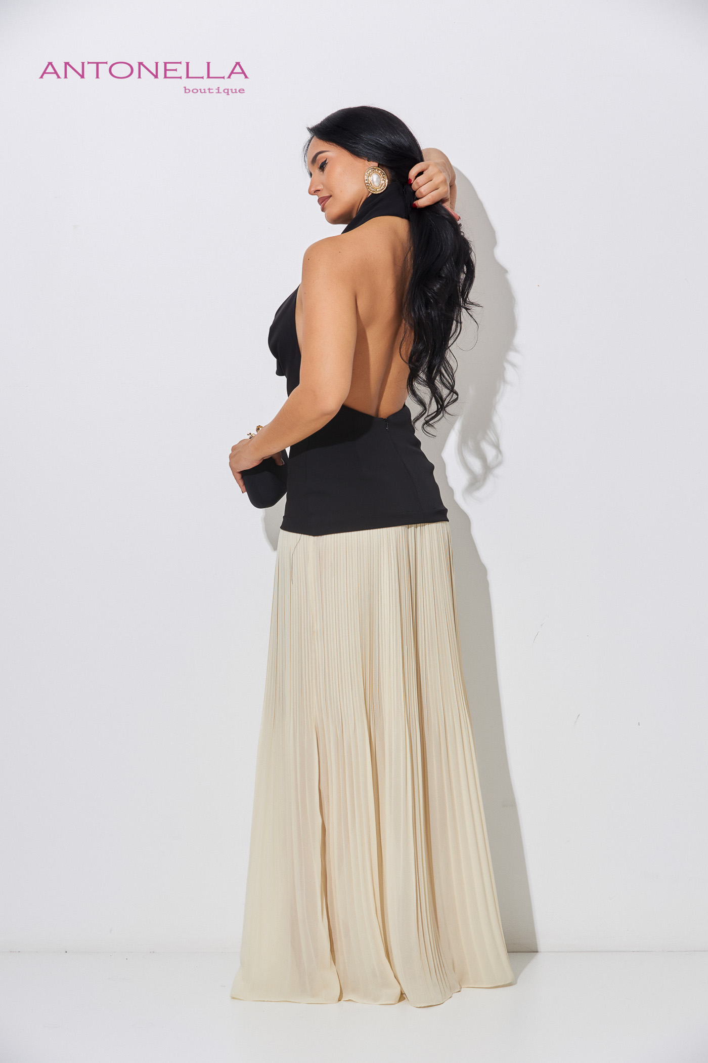 Vestido Largo Negro Con Ivory – foto 4