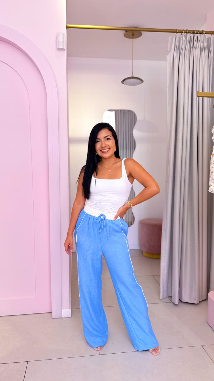 Pantalón Celeste, pierna ancha con elastico blanco - Love blues