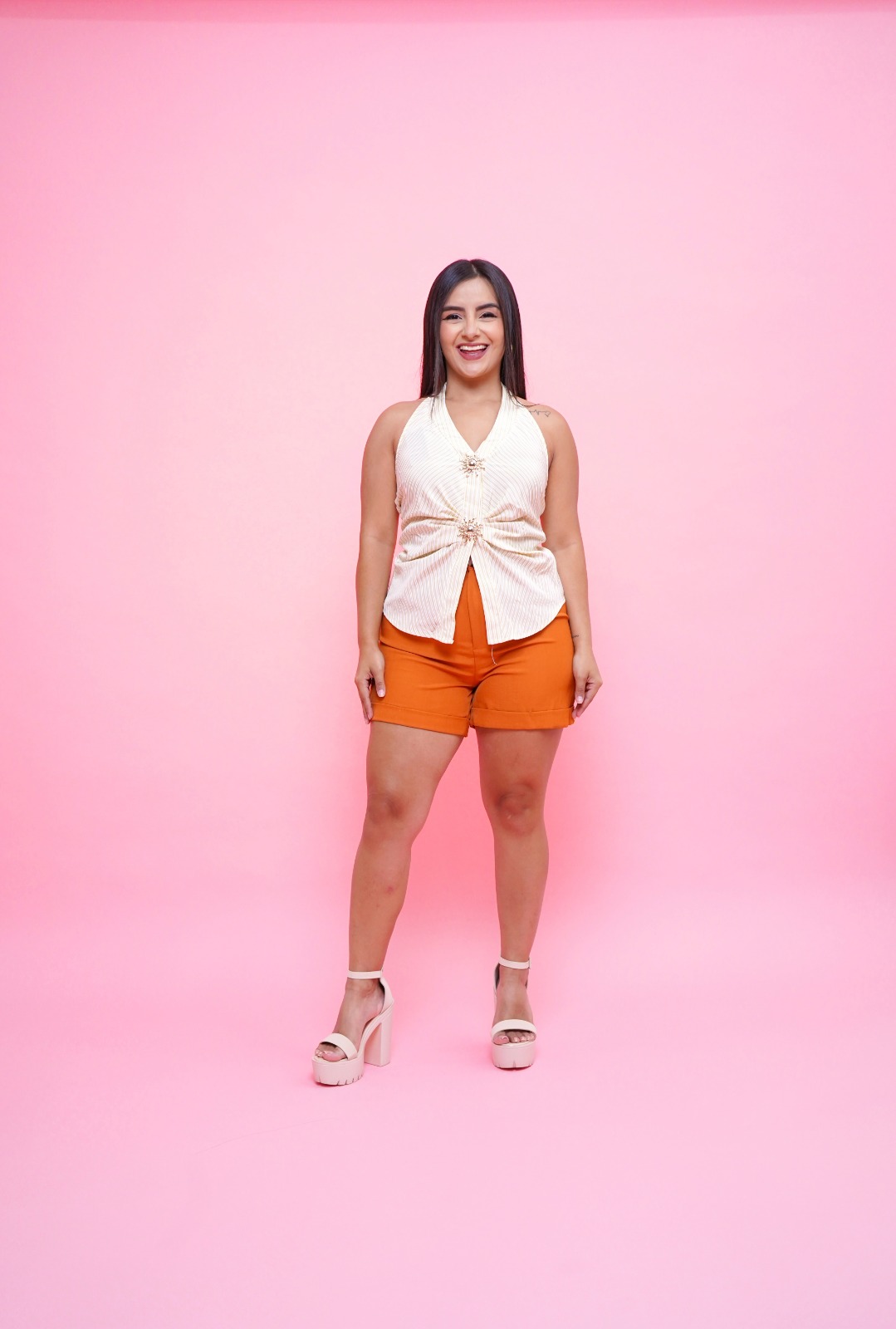Set de Short Naranja y blusa beige - Basics by Maoosuri