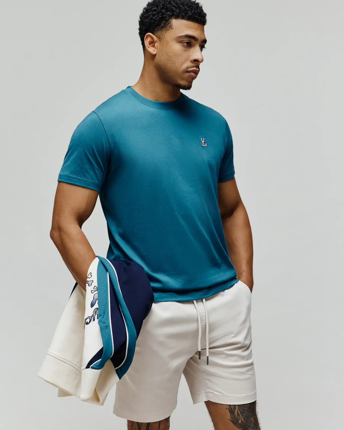 Camiseta clásica cuello redondo