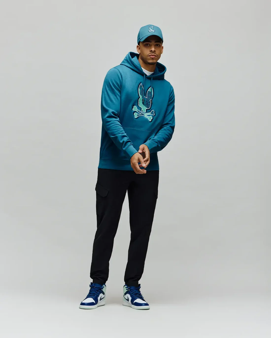 Sudadera con gorro bordada Olivier