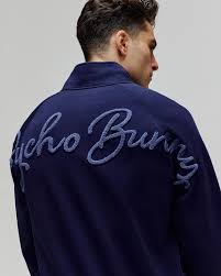 SUDADERA CON 1/4 DE CREMALLERA TATE CON PARCHE DE CHENILLE BORDADO PARA CABALLERO – foto 3