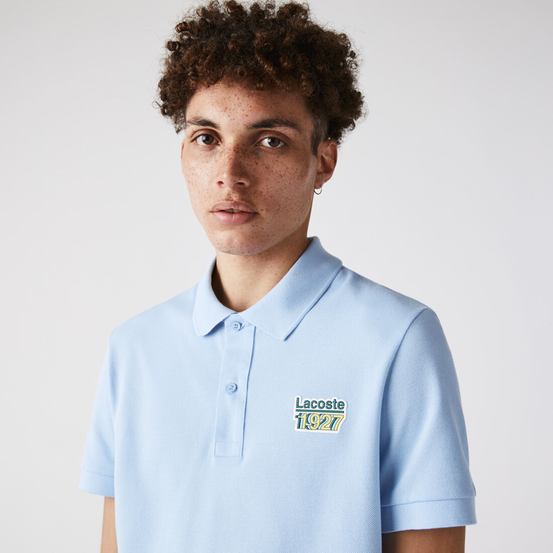 Polo de hombre Lacoste de corte regular en piqué de algodón con parche – foto 2
