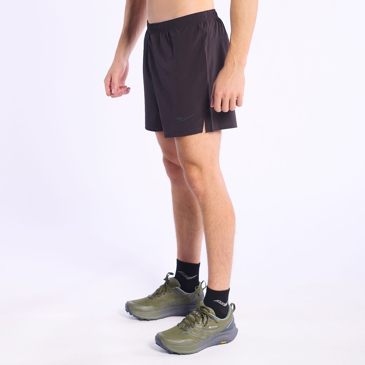 OUTPACE 4 SHORT