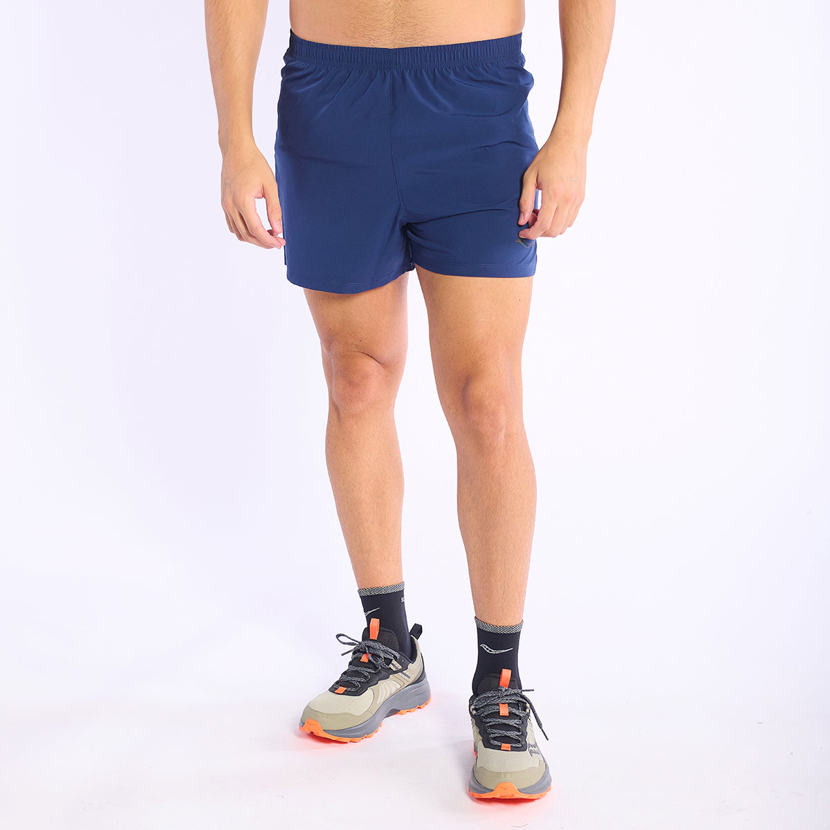 OUTPACE 4 SHORT